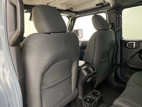 Used 2024 Jeep Wrangler Sport S image 14