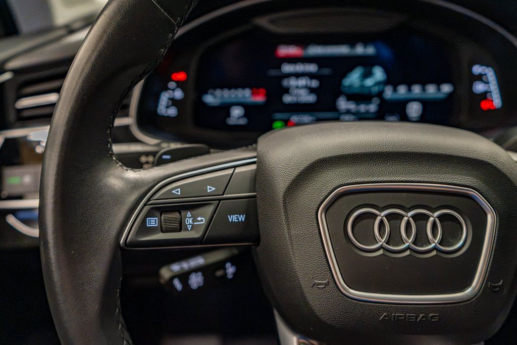 Used 2022 Audi Q7 3.0T Premium Plus w/ Premium Plus Package AWD/4WD image 29