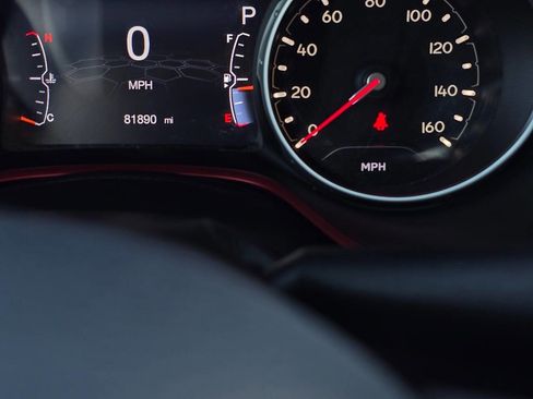 Used 2019 Jeep Compass Trailhawk image 6