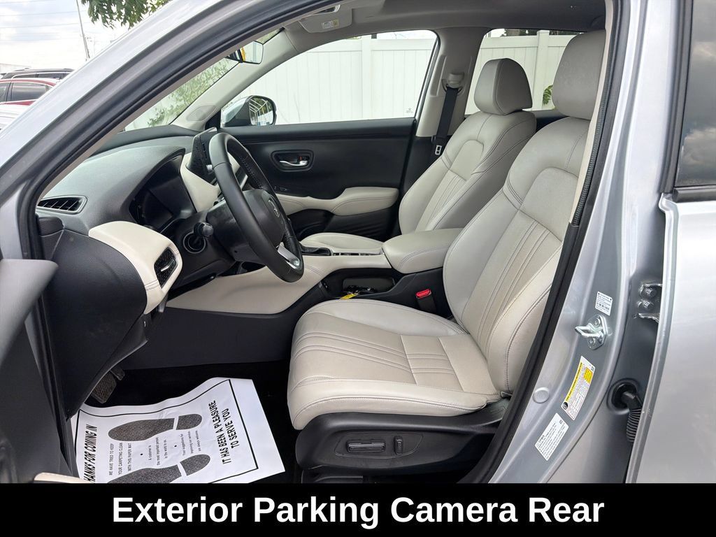 Used 2026 Honda HR-V EX-L image 10