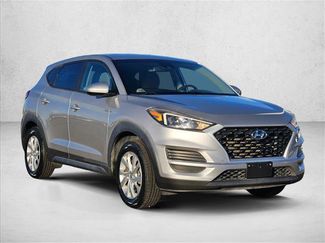 Used 2020 Hyundai Tucson SE video 3