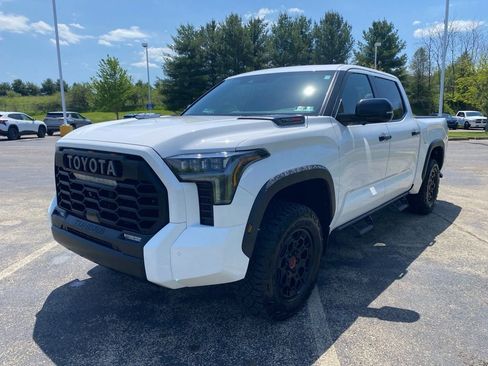 Used 2025 Toyota Tundra TRD Pro w/ Tow Tech Package AWD/4WD image 7