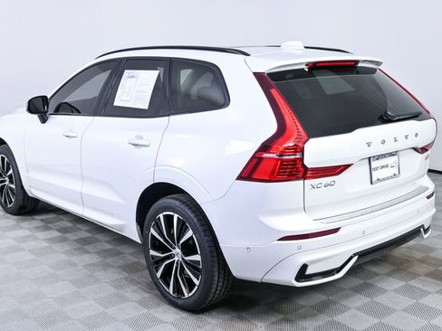 Certified 2023 Volvo XC60 B5 Plus w/ Protection Package Premier image 4