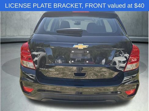 Used 2020 Chevrolet Trax LS AWD/4WD image 3
