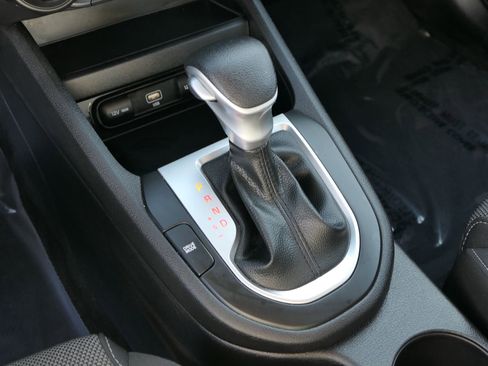 Used 2023 Kia Forte LXS image 28