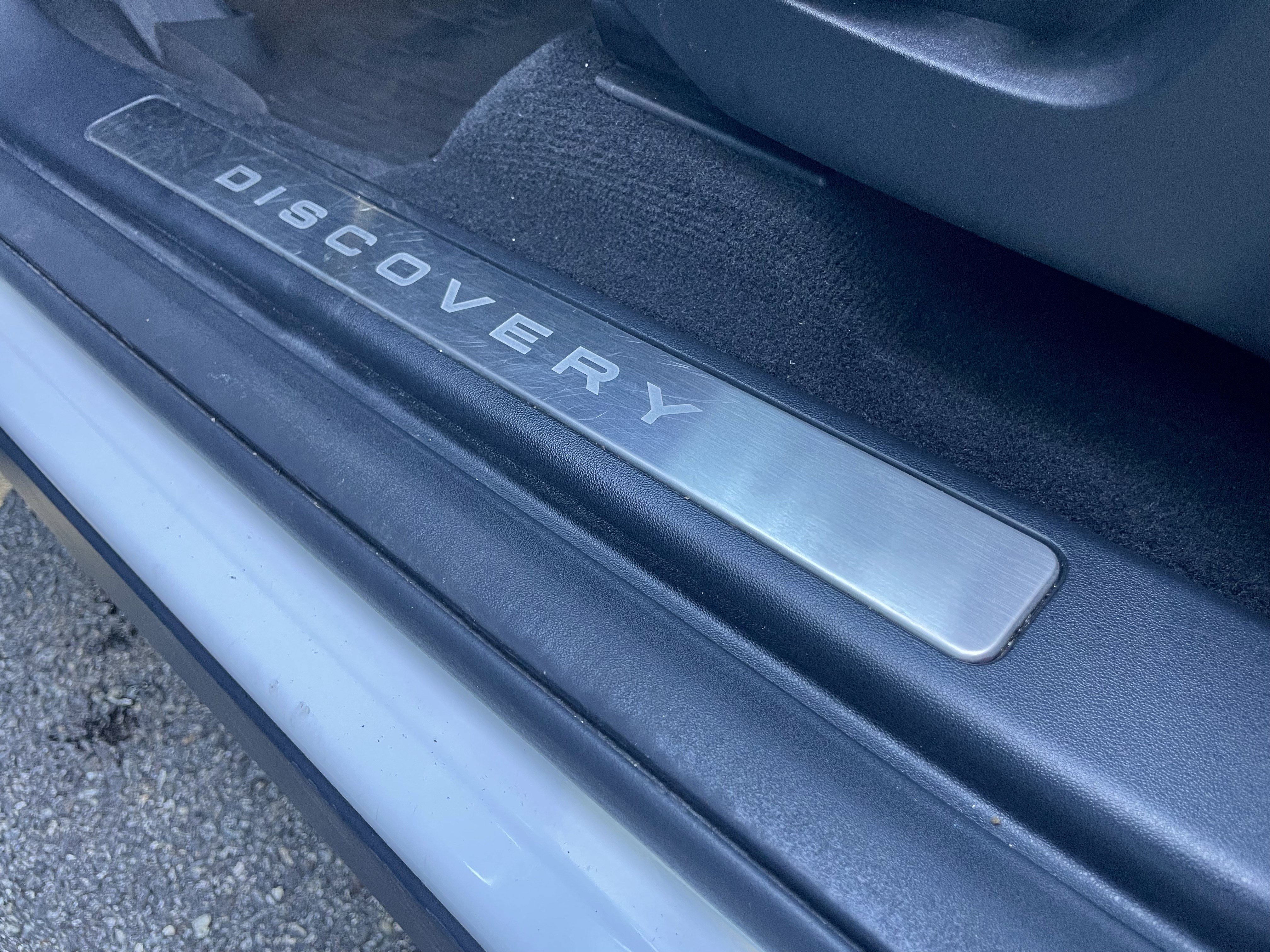 Certified 2025 Land Rover Discovery Sport Dynamic SE AWD/4WD image 39