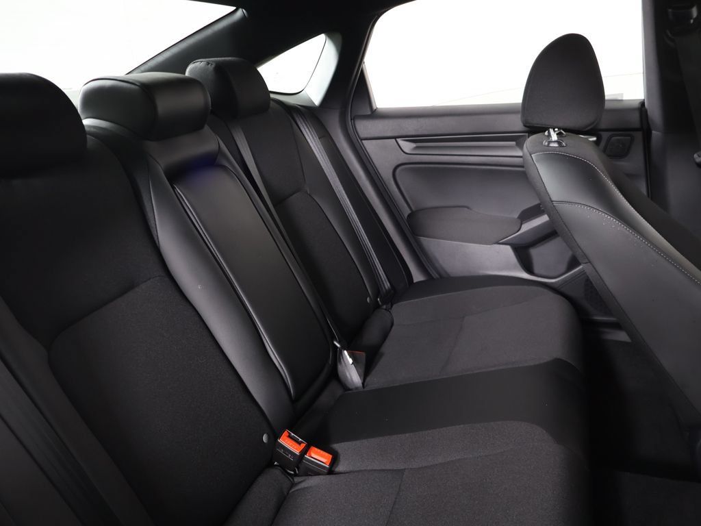 Certified 2025 Honda Civic Sport image 31