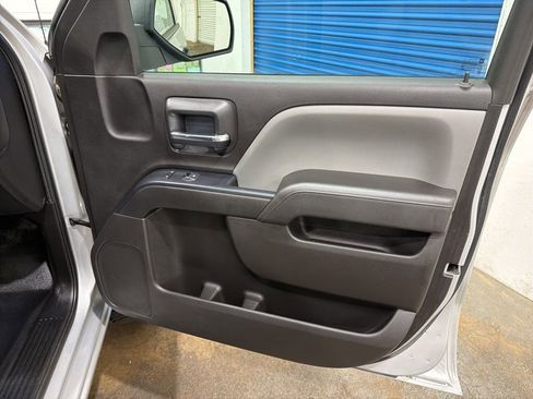 Used 2018 Chevrolet Silverado 1500 W/T w/ Trailering Package image 22