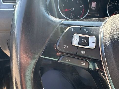 Used 2019 Volkswagen Tiguan SE w/ Panoramic Sunroof Package AWD/4WD image 18