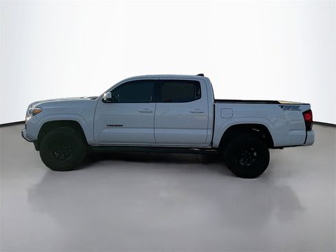 Used 2023 Toyota Tacoma SR w/ SR Convenience Package image 4