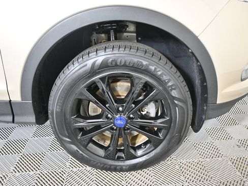 Used 2018 Ford Escape SE AWD/4WD image 11