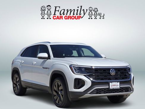 New 2026 Volkswagen Atlas Cross Sport SE FWD image 2