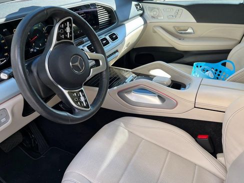 Used 2022 Mercedes-Benz GLE 350 4MATIC image 3