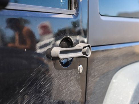 Used 2017 Jeep Wrangler Sport w/ Quick Order Package 23S image 16