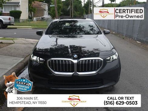 Used 2025 BMW 530i RWD image 1