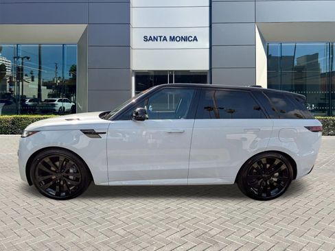 New 2026 Land Rover Range Rover Sport Dynamic SE AWD/4WD image 2