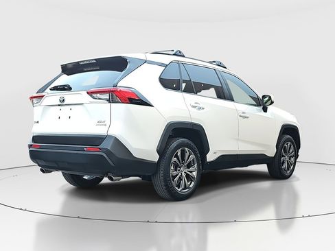 Used 2023 Toyota RAV4 XLE Premium AWD/4WD image 5