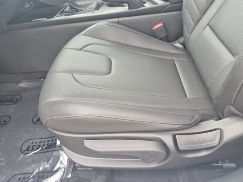 New 2026 Hyundai Elantra SEL Sport FWD image 18