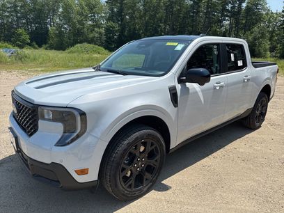 New 2025 Ford Maverick Lariat w/ Black Appearance Package