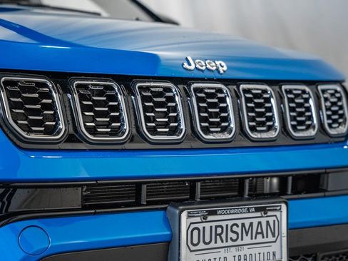 New 2026 Jeep Compass Limited image 12