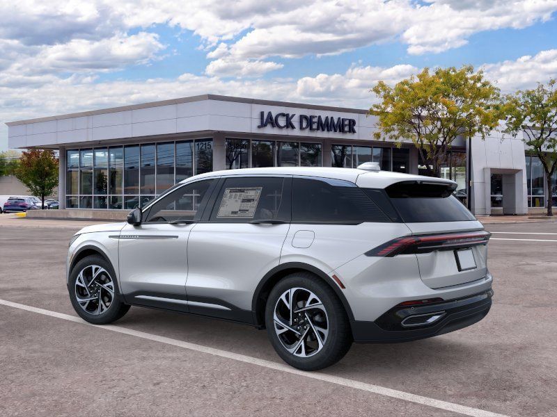 Used 2026 Lincoln Nautilus Premier w/ Equipment Group 102A AWD/4WD image 4