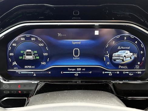 Used 2023 Chevrolet Silverado 1500 LT image 18