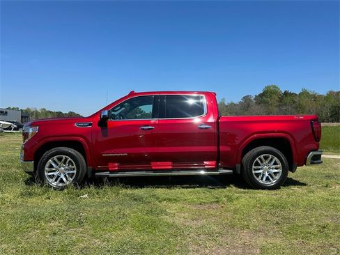 Used 2022 GMC Sierra 1500 SLT w/ SLT Premium Plus Package image 2