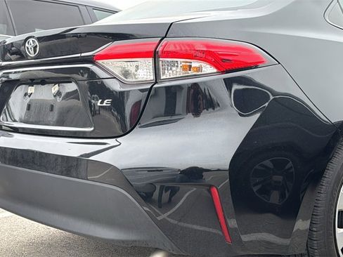 Used 2025 Toyota Corolla LE image 10