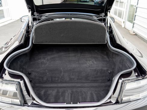 Used 2015 Aston Martin V12 Vantage S image 30