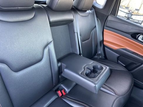 Used 2024 Jeep Compass Limited image 44