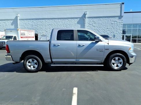 Used 2019 RAM 1500 Classic SLT w/ Luxury Group AWD/4WD image 26