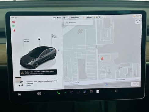 Used 2023 Tesla Model 3 Standard Range image 21