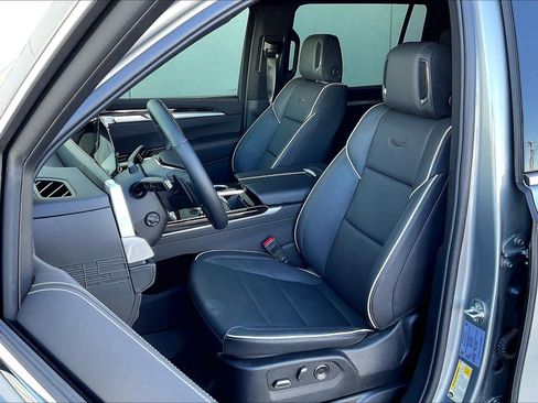 Used 2025 Cadillac Escalade ESV Premium Luxury w/ LPO, Floor Liner Package image 8