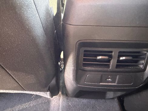 Used 2023 Chevrolet Colorado LT w/ LT Convenience Package image 21