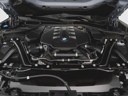 New 2026 BMW 760i xDrive w/ Executive Package AWD/4WD image 8