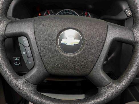 Used 2025 Chevrolet Express 3500 LS RWD image 20