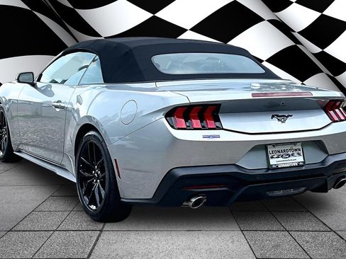 Used 2026 Ford Mustang Premium RWD image 12