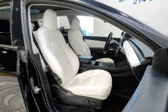 Used 2022 Tesla Model Y Performance AWD/4WD image 38