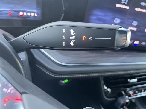 New 2026 Chevrolet Suburban Premier image 16