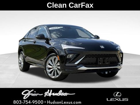 Used 2025 Buick Envista Avenir FWD image 1