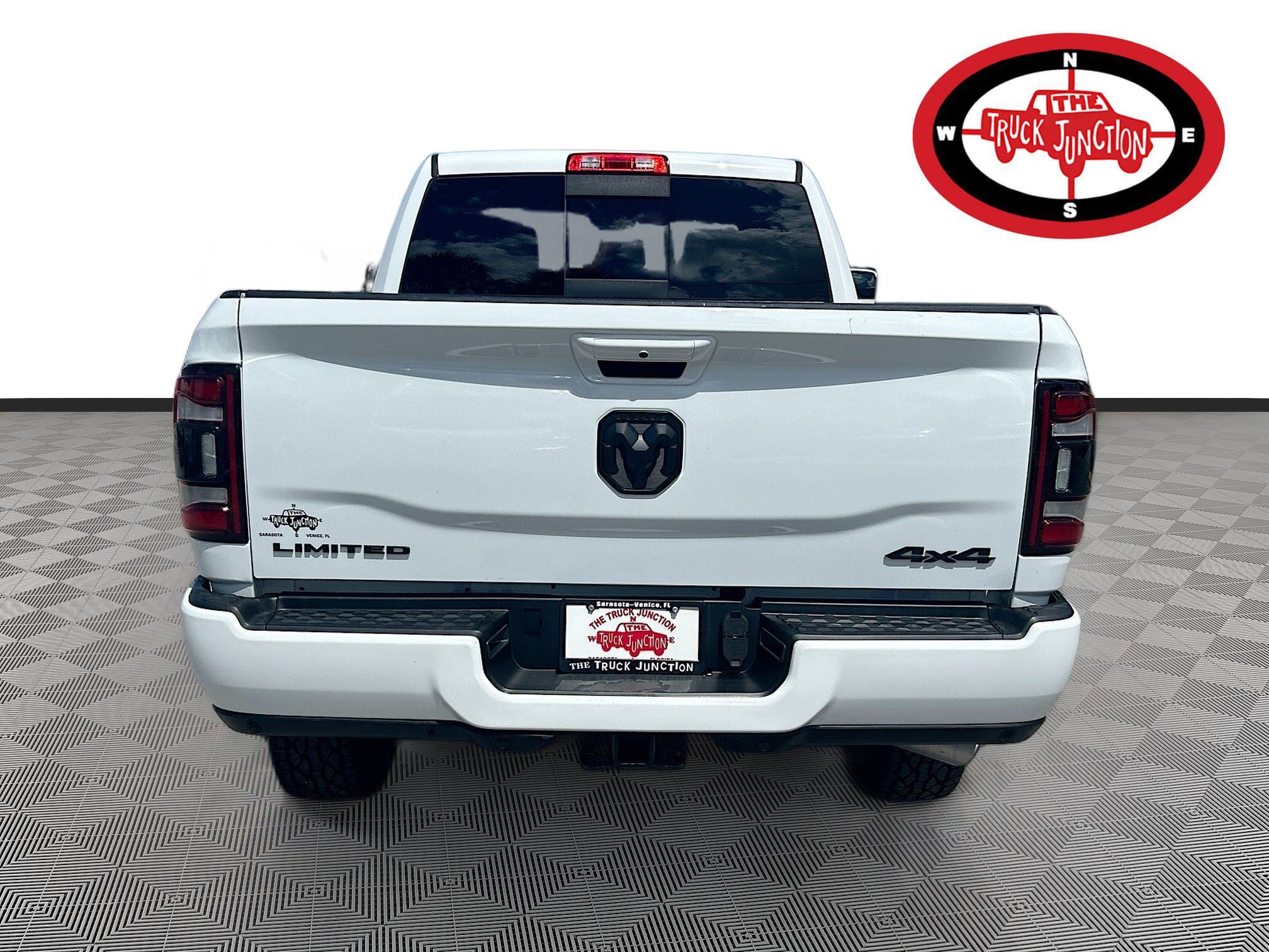 Used 2022 RAM 2500 Limited w/ Night Edition AWD/4WD image 6