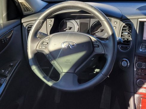 Used 2017 INFINITI QX50 2WD w/ Premium Plus Package image 6