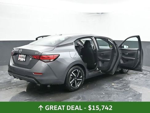 Used 2024 Nissan Sentra SV image 58