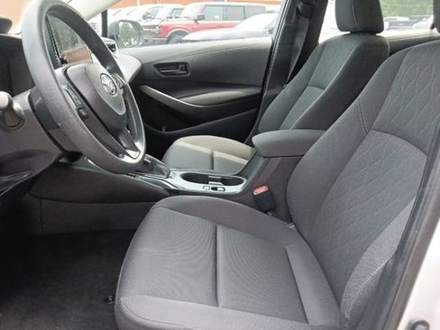 Used 2024 Toyota Corolla LE FWD image 15