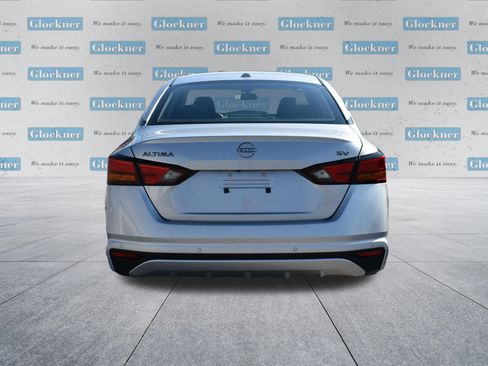 Used 2024 Nissan Altima 2.5 SV FWD image 6
