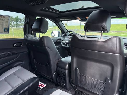 Used 2022 Dodge Durango R/T w/ Blacktop Package AWD/4WD image 33