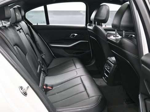 Used 2024 BMW 330i xDrive Sedan w/ Convenience Package image 32