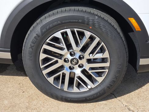 Certified 2026 Hyundai Palisade SEL FWD image 3