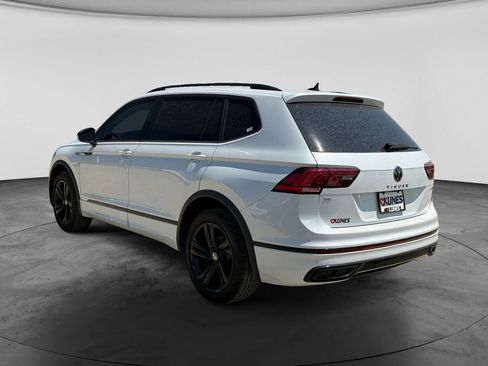 Used 2024 Volkswagen Tiguan SE R-Line AWD/4WD image 7