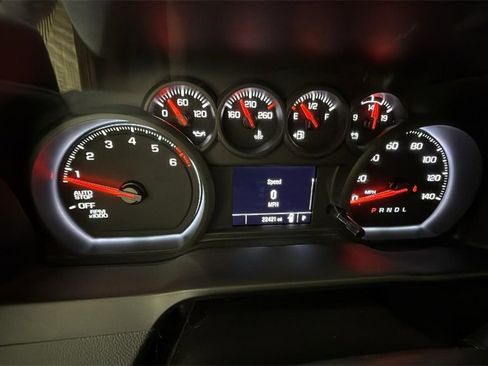 Used 2024 Chevrolet Silverado 1500 Custom image 19